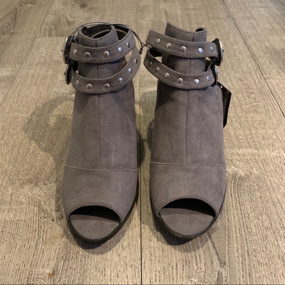 Primark Shoes - NWT Gray Open Toe Ankle Booties Size 9